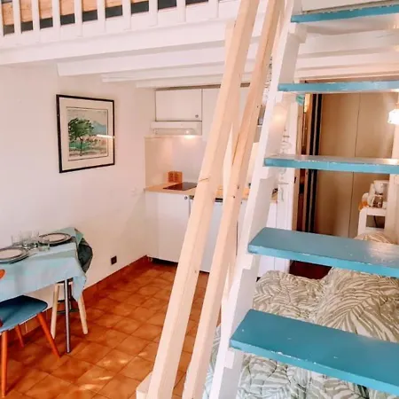 Cosy Studio Just A Stone's Throw From The Beach * Sainte-Maxime