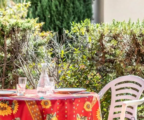 Cosy Studio Just A Stone's Throw From The Beach Appartement